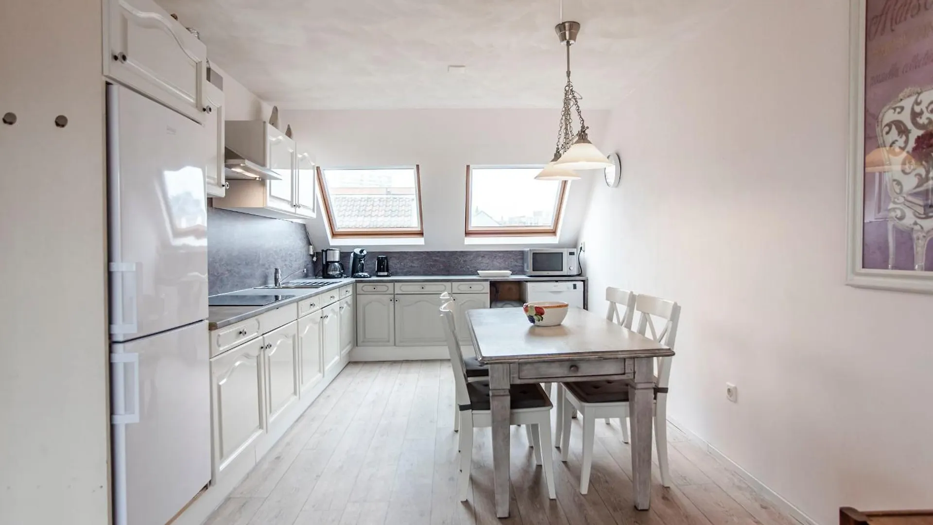 Sunny Spacious Apartment De Bijenkorf Zandvoort