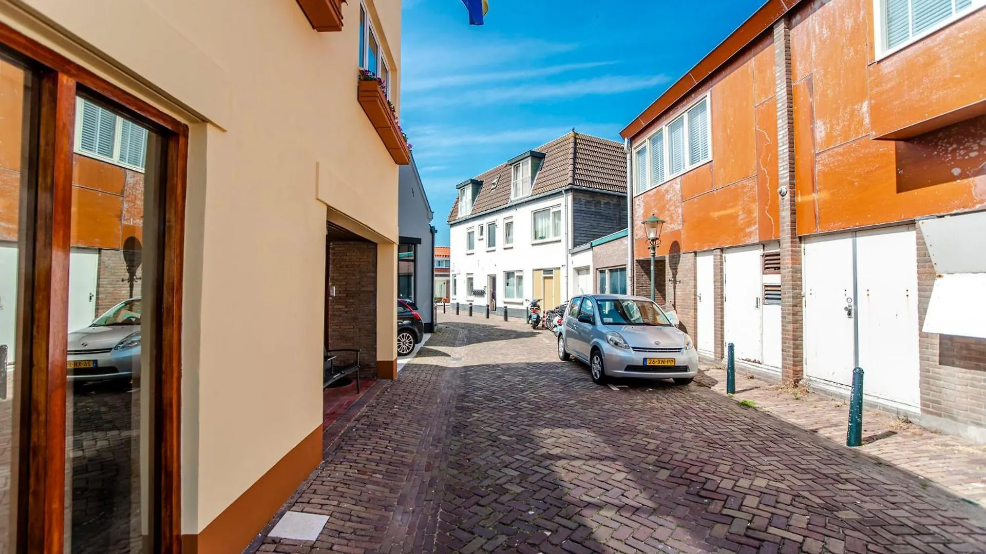 Sunny Spacious Apartment De Bijenkorf Zandvoort Paesi Bassi
